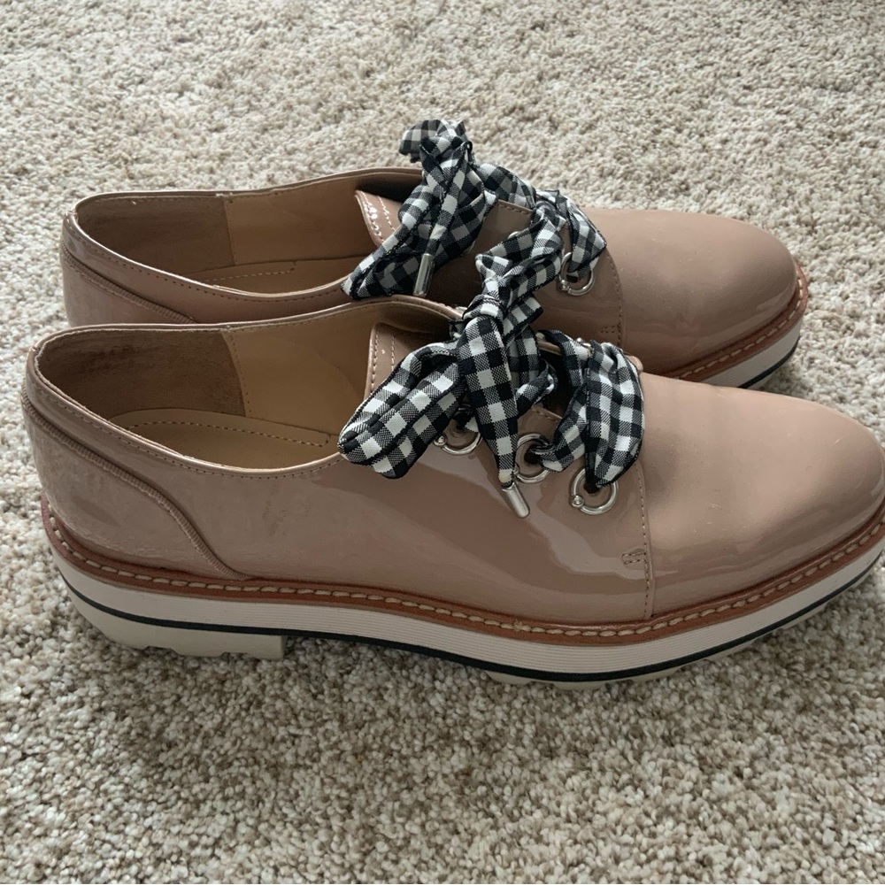 Women's Patent Leather Oxford Shoes - Beige